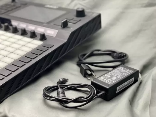Akai - FORCE-AKAI 2